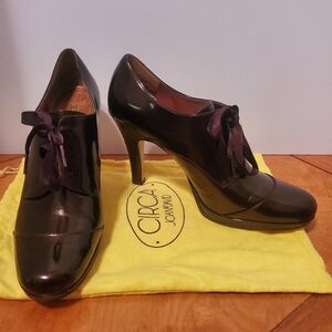 Joan & David Burgundy Patent Leather Heeled Shoes